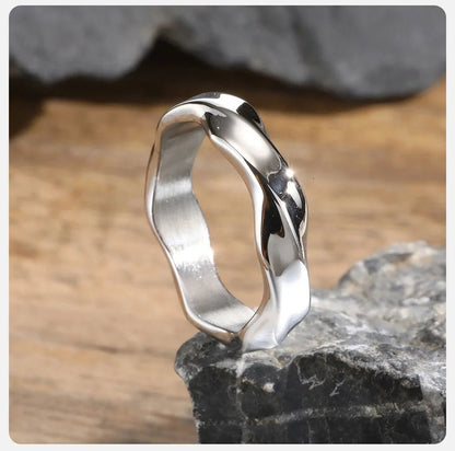 Mobius Ring for Men Boys, Oxidized Twisted Stainless Steel Finger Band,Retro Endless Love Anniversary Gift for Him | MONMONSHOP - monmonshop.com