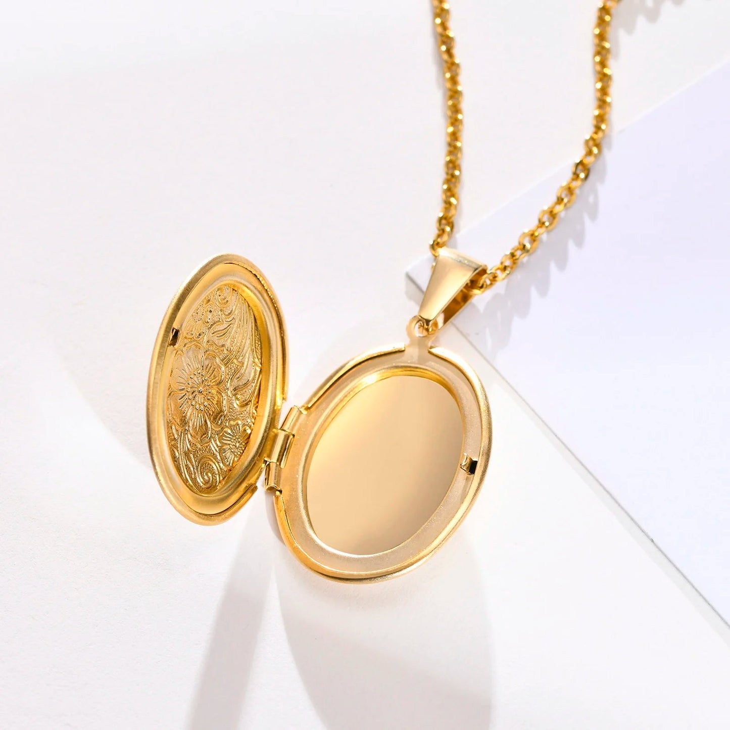 Monogram Floral Oval Heart Locket Pendant Necklaces for Women Men, Stainless Steel Photo Frame Promise Love Keepsake Collar | MMS - monmonshop.com