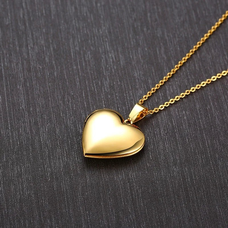 Monogram Floral Oval Heart Locket Pendant Necklaces for Women Men, Stainless Steel Photo Frame Promise Love Keepsake Collar | MMS - monmonshop.com